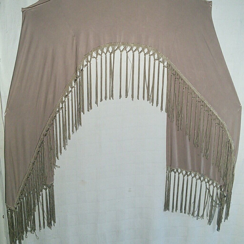 BOHO COCHELLA FRINGE VEST - Picture 2 of 4